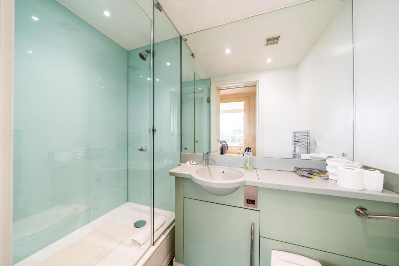 New Stunning 2Bd Apartment Amazing London Views ภายนอก รูปภาพ